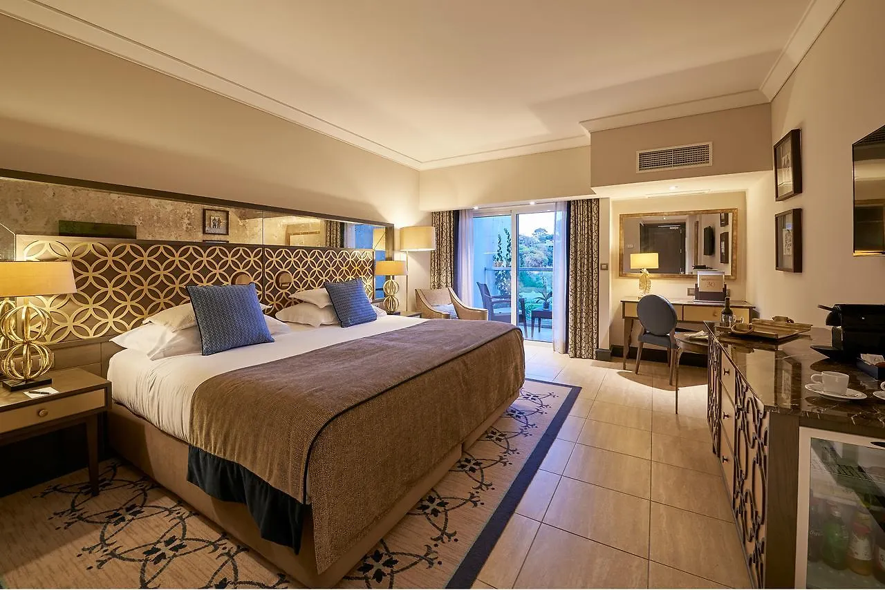 Dona Filipa Hotel Almancil